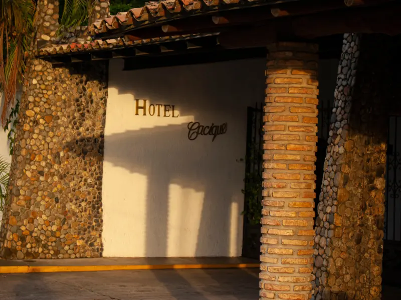 Fachada del Hotel Cacique, hotel en Barinas